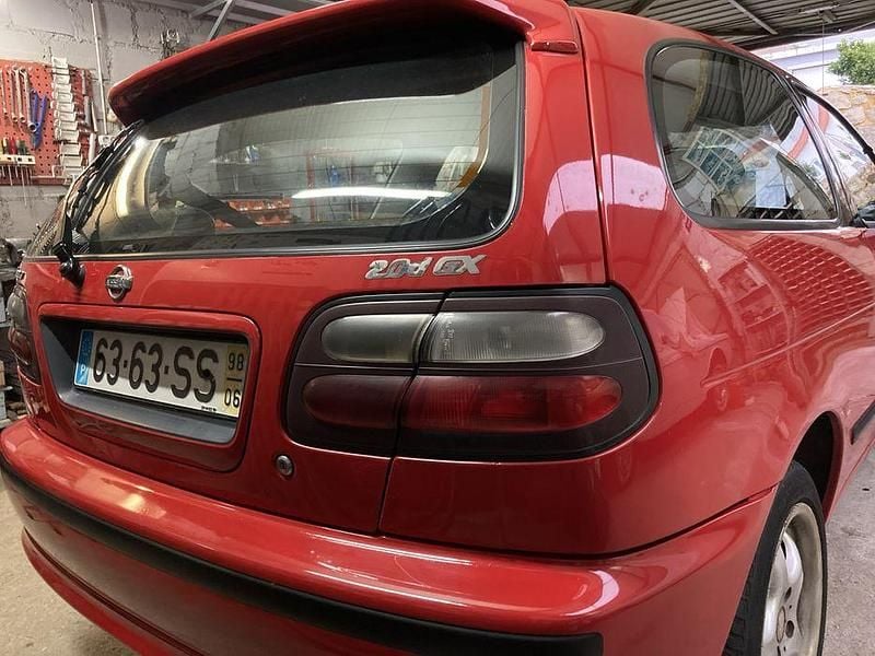 Usado Nissan Almera 75 HP (55 kW) 1998