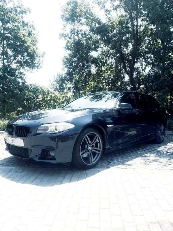 Azul Usado 2012 BMW 520 Carrinha | € 17.990 (Preço elevado) - Imagem 1/4