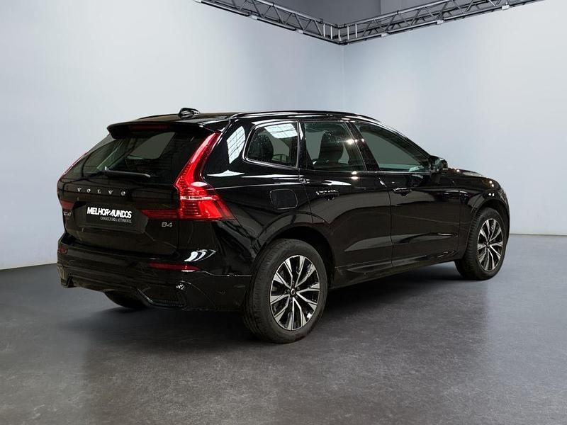 Usado Volvo XC60 Plus 197 HP (144 kW) 2022 Preto SUV