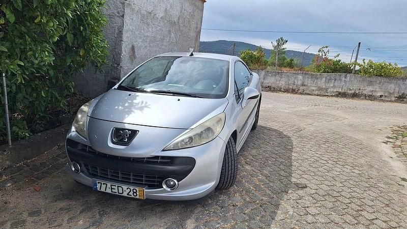Usado 2007 Peugeot 207 CC Cabrios | € 4.000 (Super Preço) - Imagem 1/2