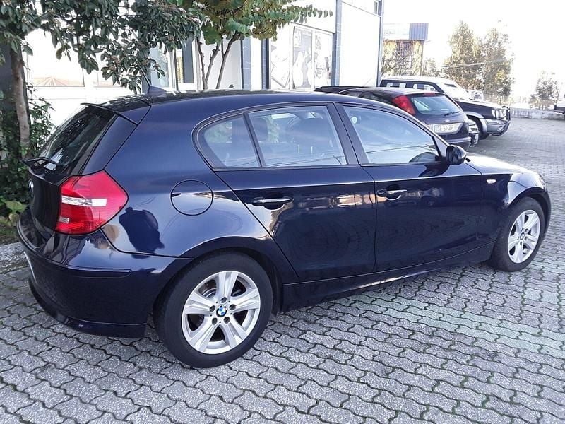 Usado BMW 116 116 HP (85 kW) 2009 Azul Citadino