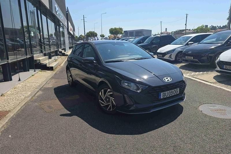 Cinzento Novo 2025 Hyundai i20 Comfort Citadino | € 20.990 (Preço justo) - Imagem 1/4