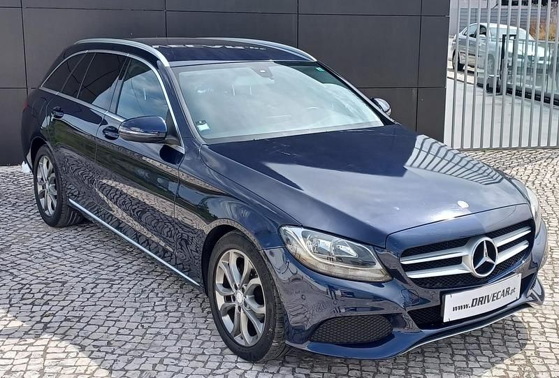 Azul Usado 2016 Mercedes C200 Avantgarde Carrinha | € 16.980 (Preço justo) - Imagem 1/4