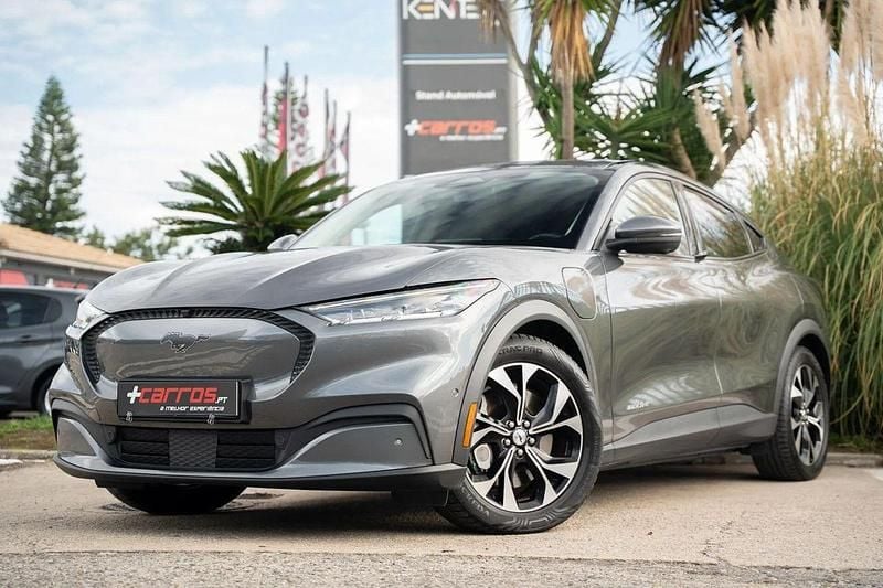 Cinza Usado 2021 Ford Mustang Mach-E SUV | € 26.999 (Preço justo) - Imagem 1/4
