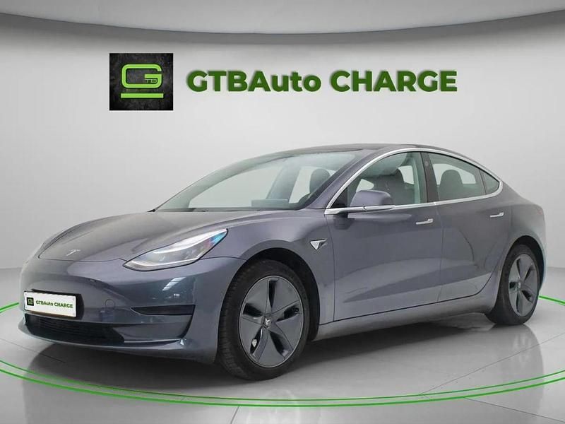 Cinzento Usado 2020 Tesla Model 3 Sedan | € 25.900 (Preço justo) - Imagem 1/4