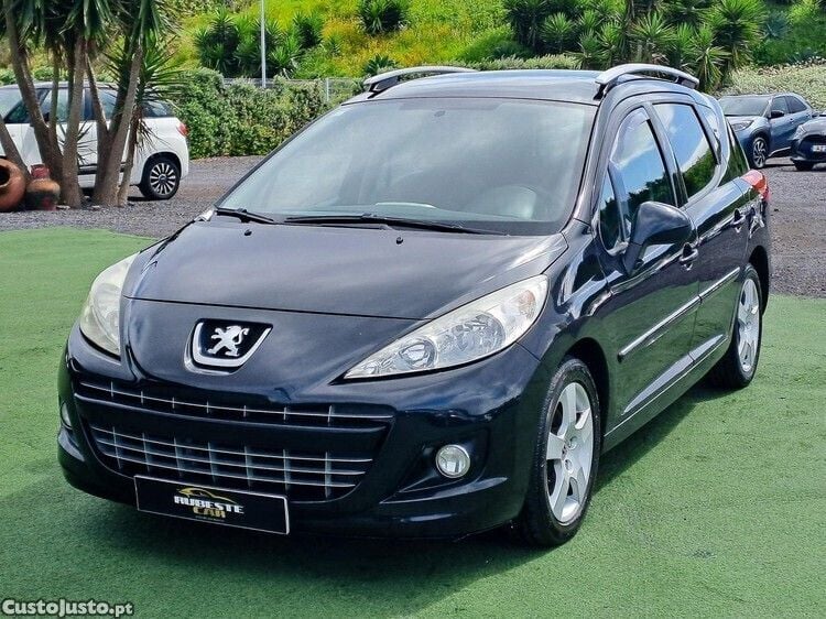 Preto Usado 2012 Peugeot 207 Carrinha | € 11.499 - Imagem 1/1