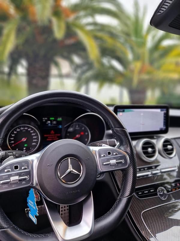 Usado Mercedes C300 AMG line 194 HP (142 kW) 2020 Cinza Carrinha