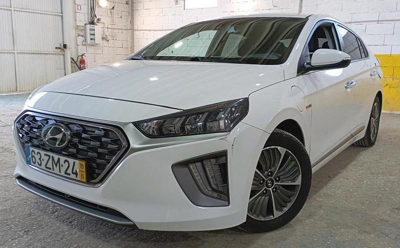 Branco Usado 2019 Hyundai Ioniq Sedan | € 15.999 (Preço justo) - Imagem 1/4