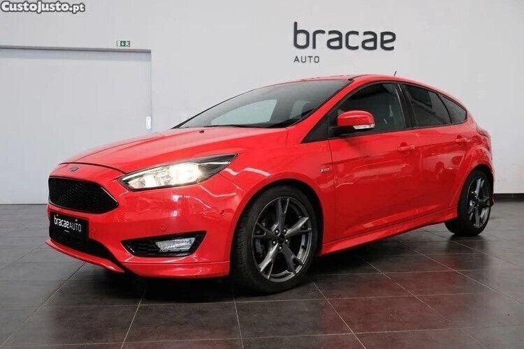 Vermelho Usado 2017 Ford Focus ST-Line Citadino | € 13.500 (Preço justo) - Imagem 1/1