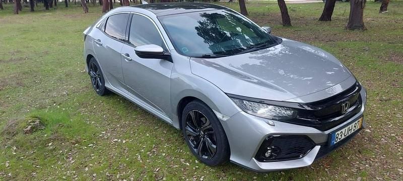 Cinza Usado 2018 Honda Civic Elegance Sedan | € 17.990 (Preço justo) - Imagem 1/4