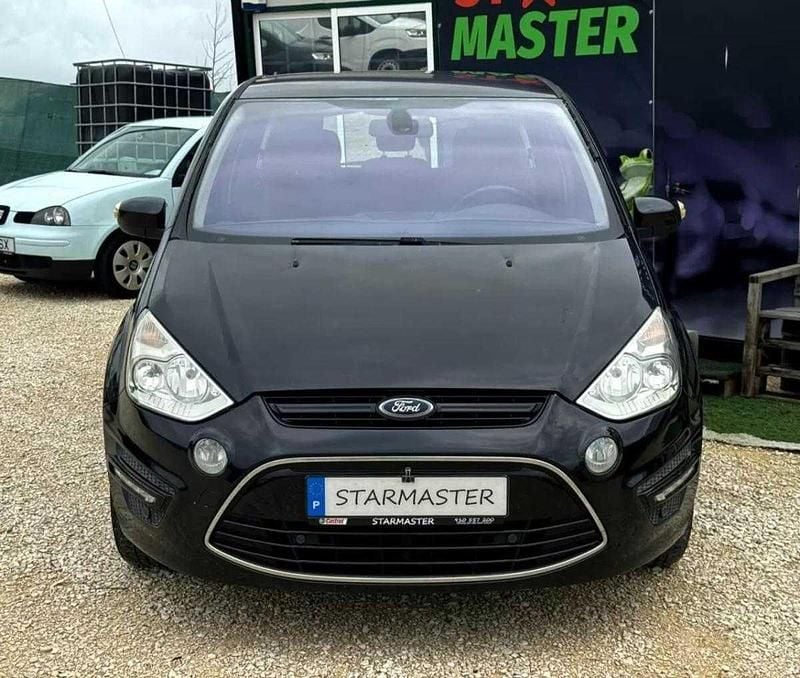 Usado Ford S-MAX Titanium 140 HP (102 kW) 2012 Preto Monovolume