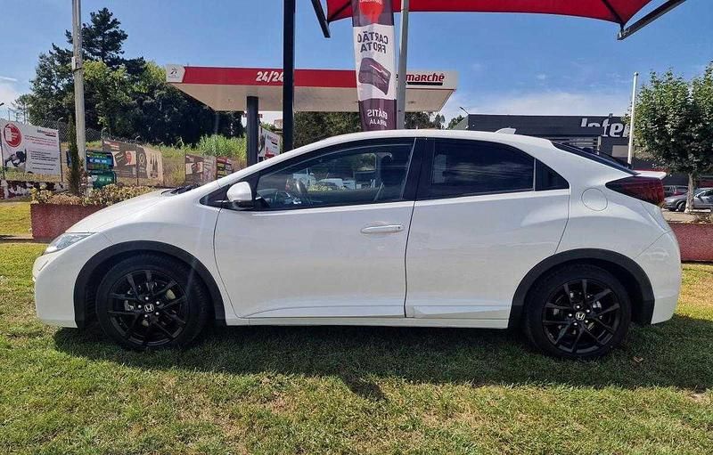 Usado Honda Civic 120 HP (88 kW) 2016 Branco