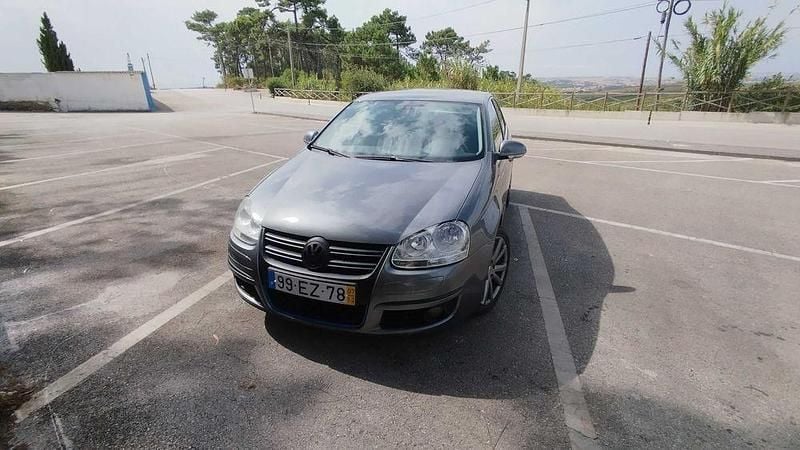 Usado 2007 VW Jetta Sportline Sedan | € 7.500 (Preço elevado) - Imagem 1/4