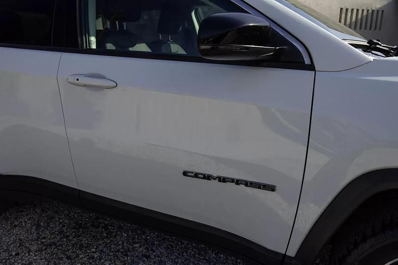 Usado Jeep Compass Limited 190 HP (139 kW) 2022 Branco SUV