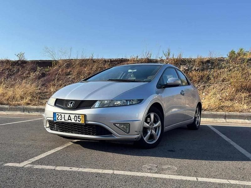 Cinzento Usado 2010 Honda Civic Citadino | € 8.750 (Preço justo) - Imagem 1/4