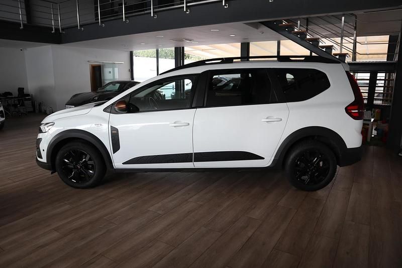 Usado Dacia Jogger 91 HP (66 kW) 2023 Branco Monovolume