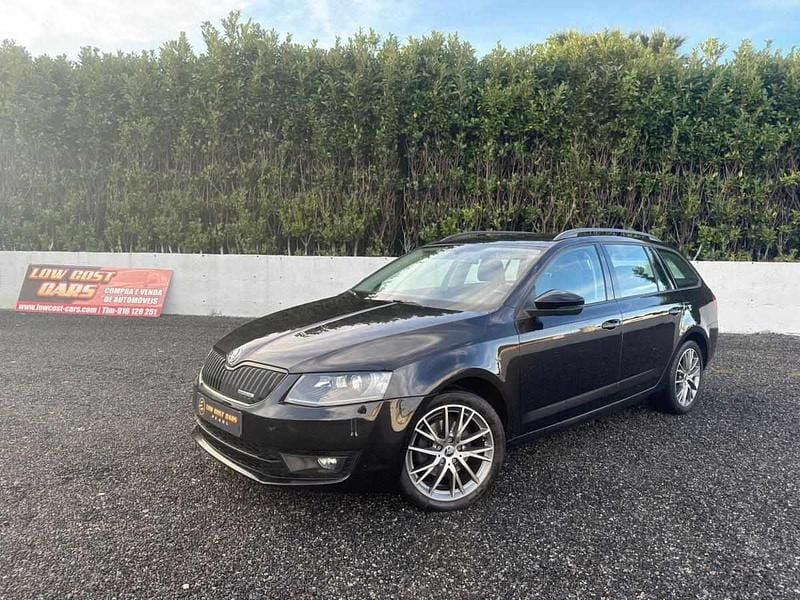 Preto Usado 2014 Skoda Octavia Carrinha | € 8.500 (Bom preço) - Imagem 1/4