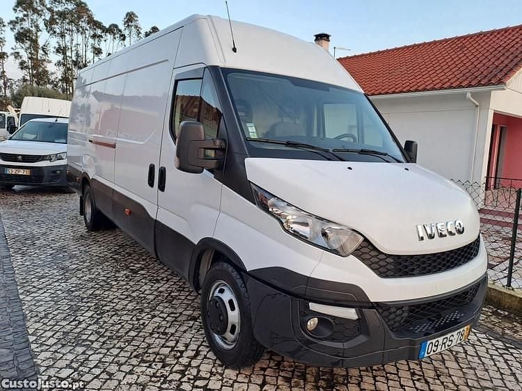 Usado Iveco Daily 170 HP (125 kW) 2016 Branco