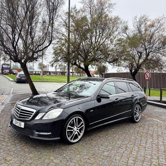 Usado 2011 Mercedes E250 Avantgarde Sedan | € 9.490 (Super Preço) - Imagem 1/4