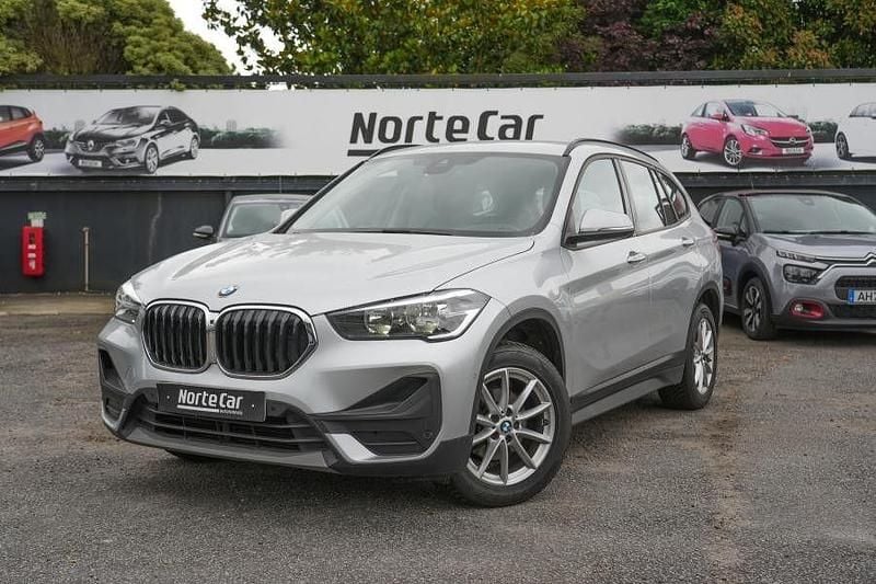 Cinzento Usado 2020 BMW X1 Advantage SUV | € 24.250 (Preço justo) - Imagem 1/4