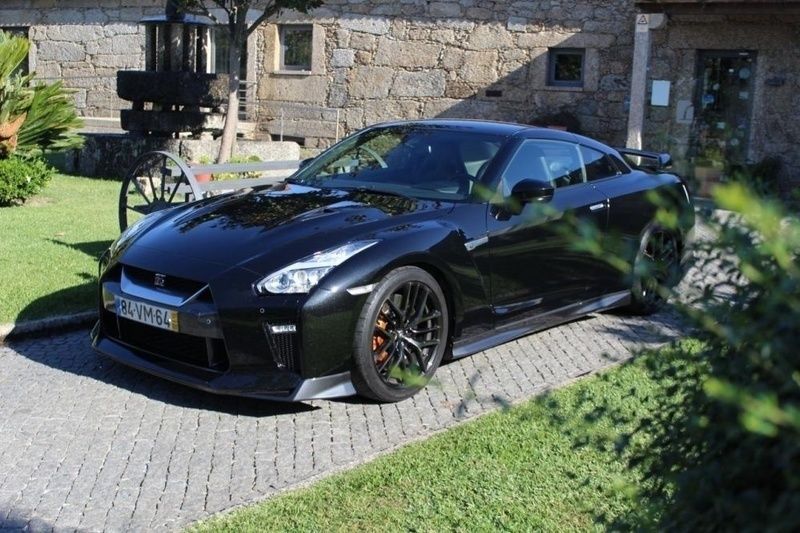 Nissan gtr r3