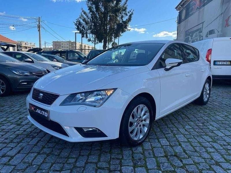 Branco Usado 2015 Seat Leon Reference | € 11.500 (Preço elevado) - Imagem 1/4