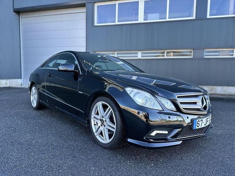Usado 2010 Mercedes E250 Coupé | € 16.000 - Imagem 1/4