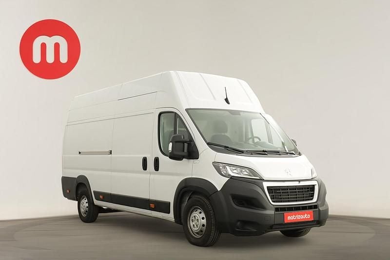 Usado Peugeot Boxer 140 HP (102 kW) 2024 Van