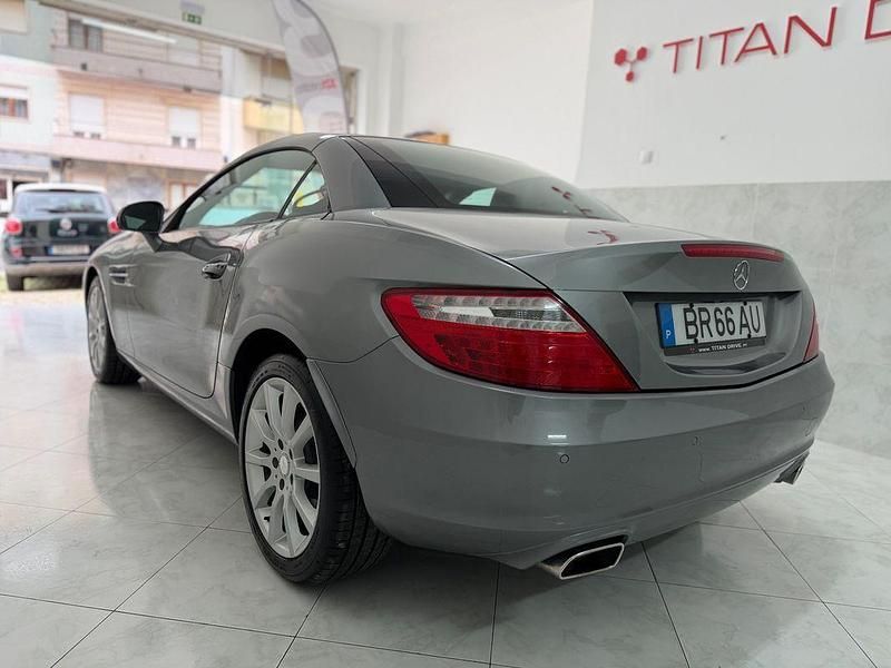 Usado Mercedes SLK200 184 HP (135 kW) 2011 Cinza Cabrios