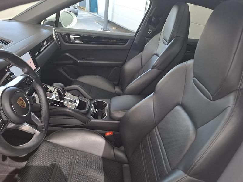 Usado Porsche Cayenne Platinum Edition 462 HP (339 kW) 2021 Branco SUV