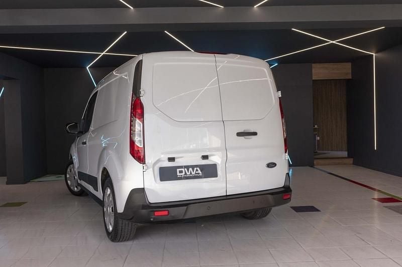 Usado Ford Transit Connect 101 HP (74 kW) 2019 Branco Monovolume