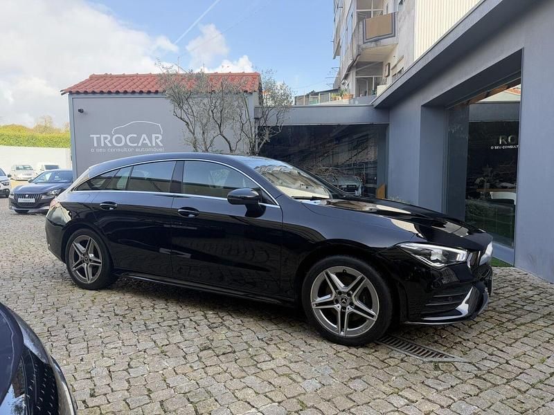 Usado Mercedes CLA250e Shooting Brake AMG line 218 HP (160 kW) 2022 Preto Carrinha