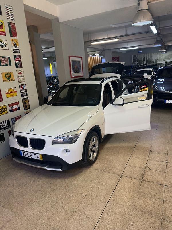Branco Usado 2011 BMW X1 SUV | € 14.500 - Imagem 1/3