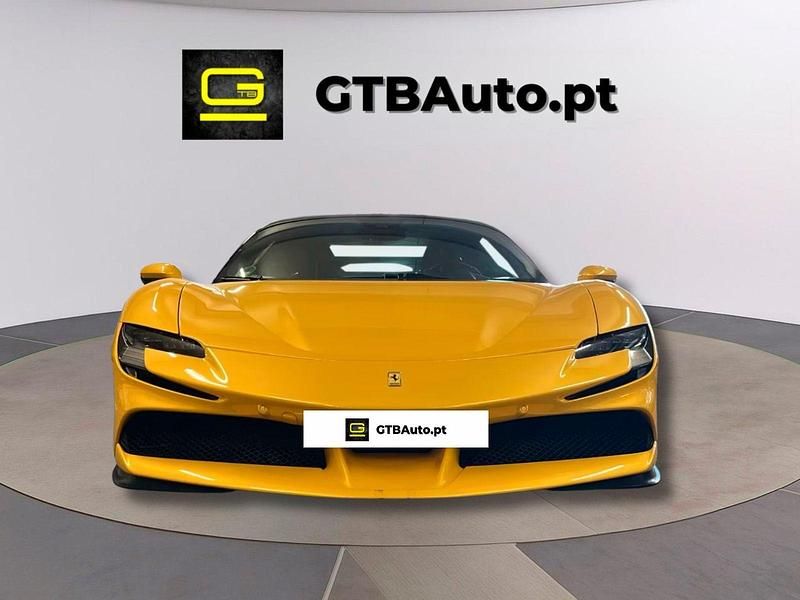 Usado Ferrari SF90 1001 HP (736 kW) 2021 Amarelo Coupé