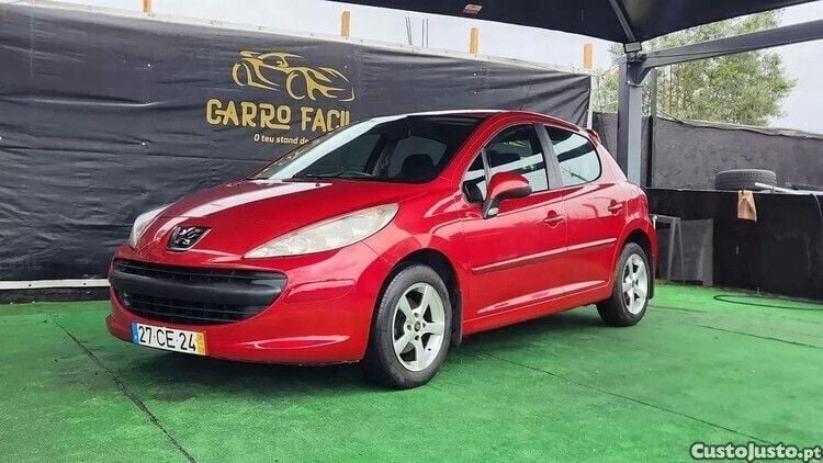 Vermelho Usado 2006 Peugeot 207 Tendance | € 5.990 (Preço justo) - Imagem 1/1