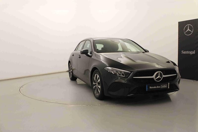 Outro Usado 2024 Mercedes A200 Sedan | € 29.950 (Bom preço) - Imagem 1/4