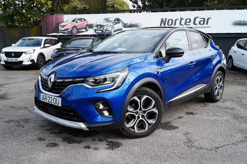 Usado Renault Captur Intens 90 HP (66 kW) 2022 Azul SUV