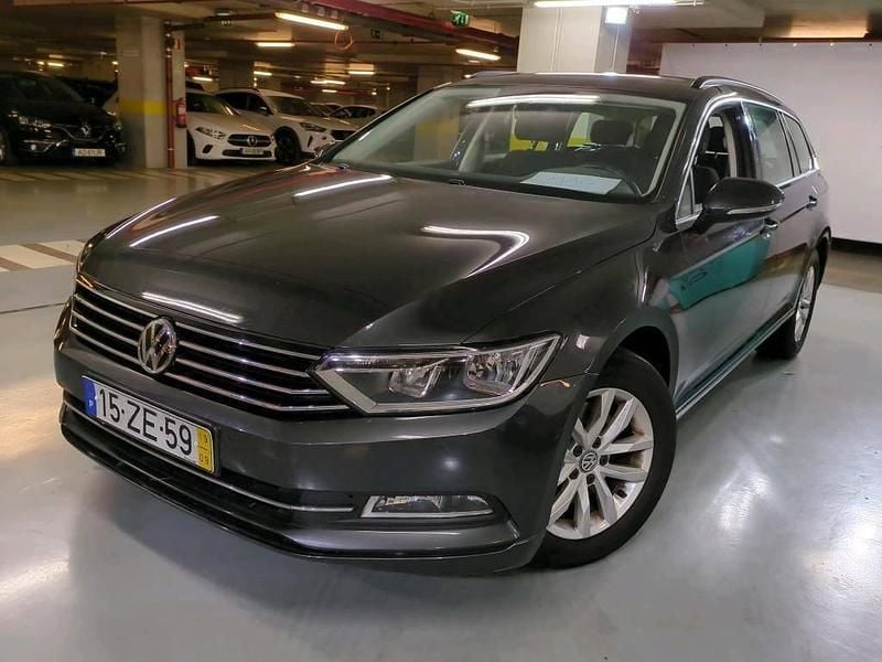 Antracite Usado 2019 VW Passat Carrinha | € 21.350 (Preço justo) - Imagem 1/4