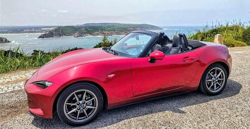 Usado Mazda MX5 132 HP (97 kW) 2021 Vermelho Cabrios