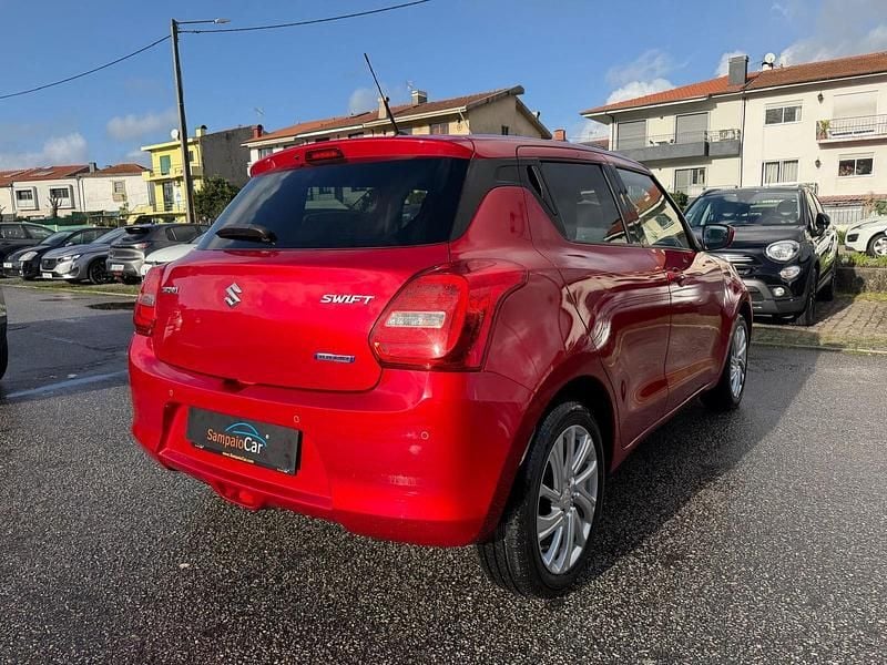 Usado Suzuki Swift GLX 83 HP (61 kW) 2023 Vermelho Citadino