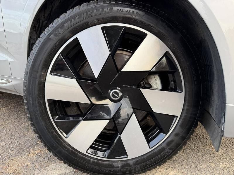 Usado Volvo XC60 408 HP (300 kW) 2023 Cinzento SUV