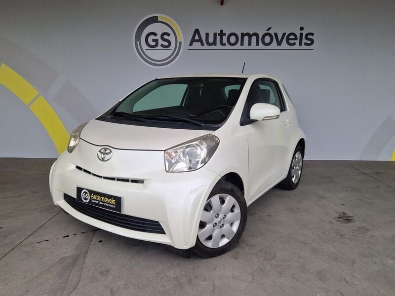 Branco Usado 2009 Toyota iQ Citadino | € 6.250 (Preço justo) - Imagem 1/4