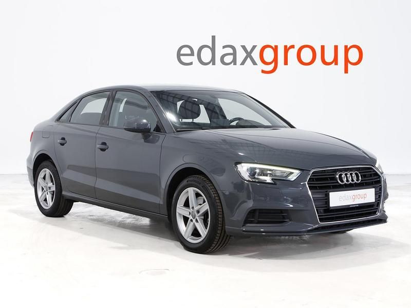 Usado Audi A3 116 HP (85 kW) 2020 Cinza Sedan