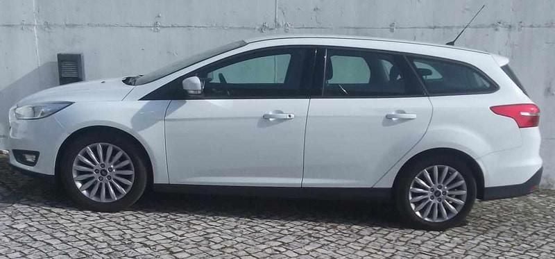 Branco Usado 2015 Ford Focus | € 9.200 (Bom preço) - Imagem 1/4