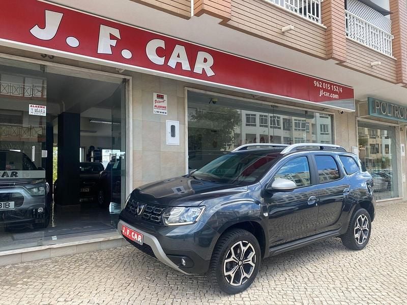 Cinza Usado 2019 Dacia Duster Prestige SUV | € 17.900 (Preço justo) - Imagem 1/4