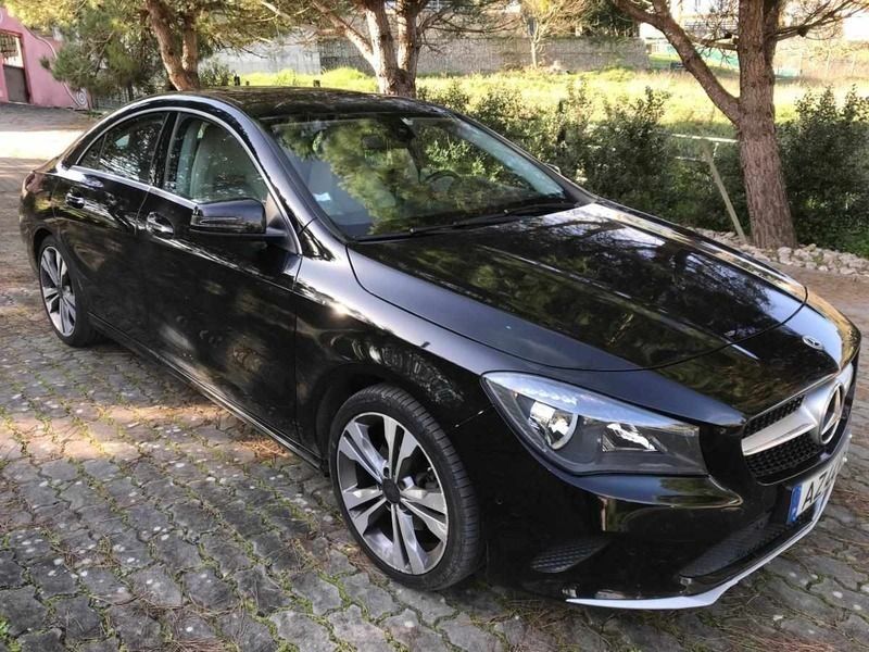 Preto Usado 2017 Mercedes CLA220 Sedan | € 21.500 (Bom preço) - Imagem 1/4