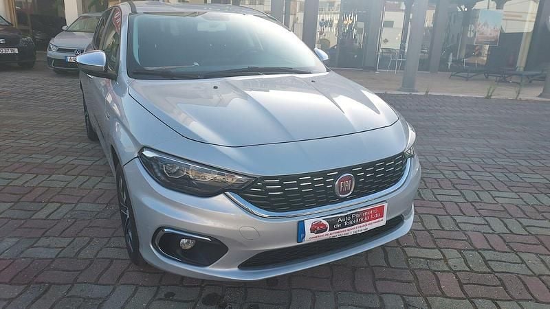 Cinza Usado 2021 Fiat Tipo Mirror Carrinha | € 13.990 (Preço justo) - Imagem 1/4