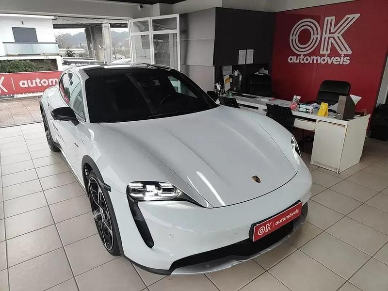 Usado Porsche Taycan Cross Turismo 350 kW (476 HP) 2022 Branco Carrinha