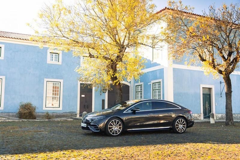 Usado Mercedes EQS580 384 kW (523 HP) 2022 Cinza Sedan