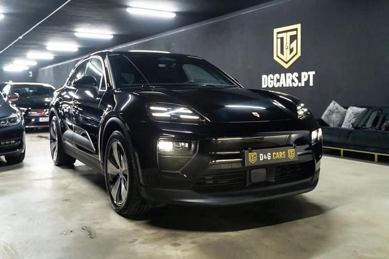 Preto Usado 2025 Porsche Macan SUV | € 84.900 (Bom preço) - Imagem 1/4